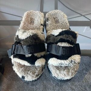 UGG Black and Tan Cozy Slippers